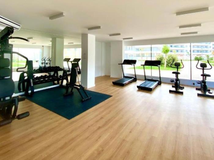 Newly Built 3 Bdrm Modern Apt W Gym, Pool, & Views Marbella Exterior foto