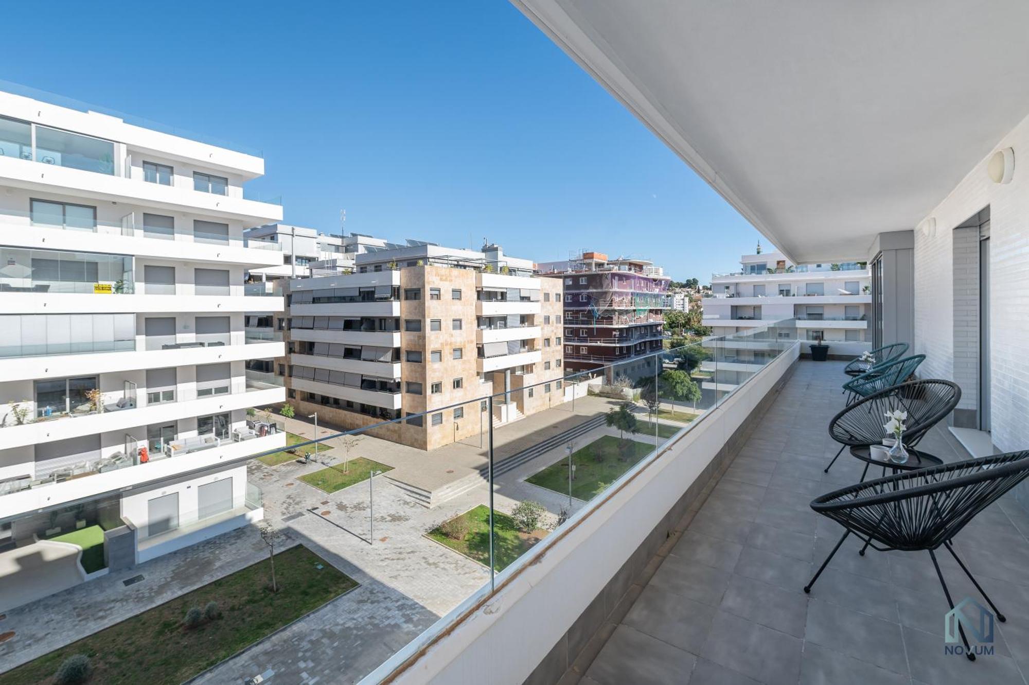 Newly Built 3 Bdrm Modern Apt W Gym, Pool, & Views Marbella Exterior foto