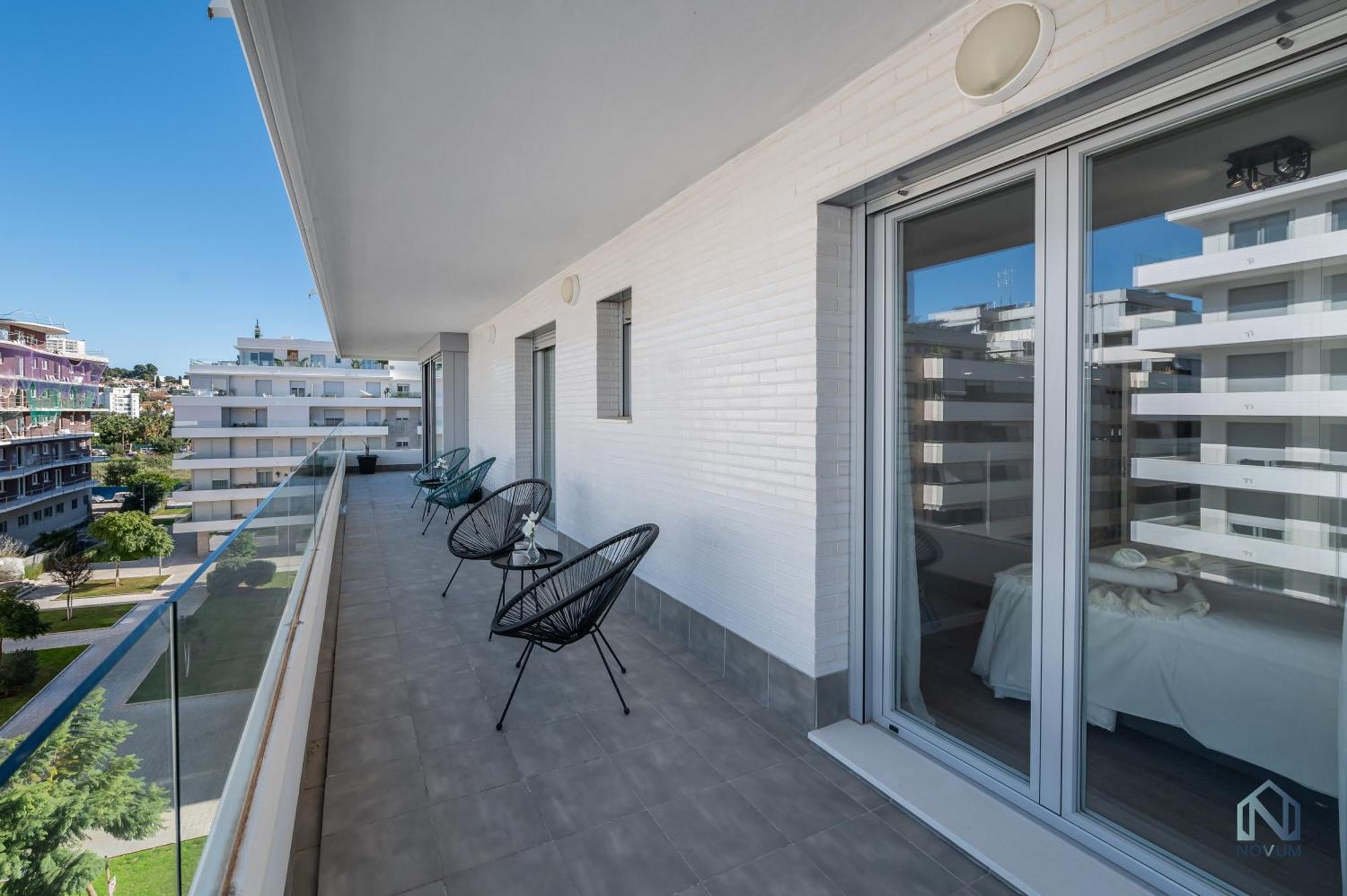 Newly Built 3 Bdrm Modern Apt W Gym, Pool, & Views Marbella Exterior foto