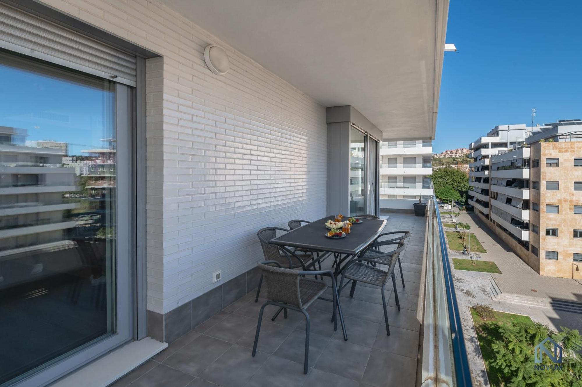 Newly Built 3 Bdrm Modern Apt W Gym, Pool, & Views Marbella Exterior foto